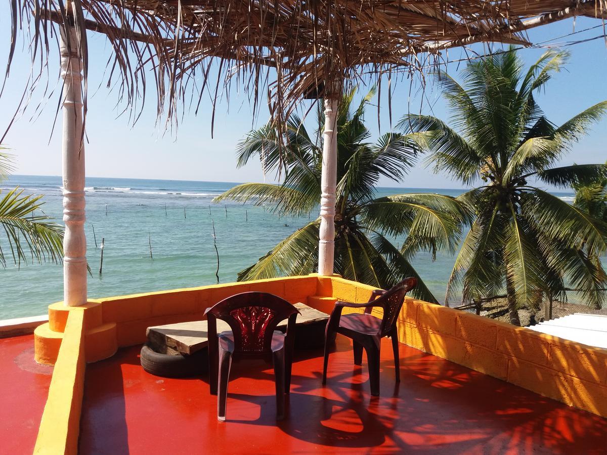 Sayuri Beach Hotel 마타라 외부 사진