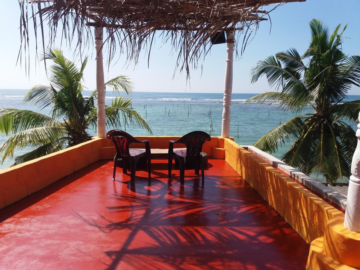 Sayuri Beach Hotel 마타라 외부 사진
